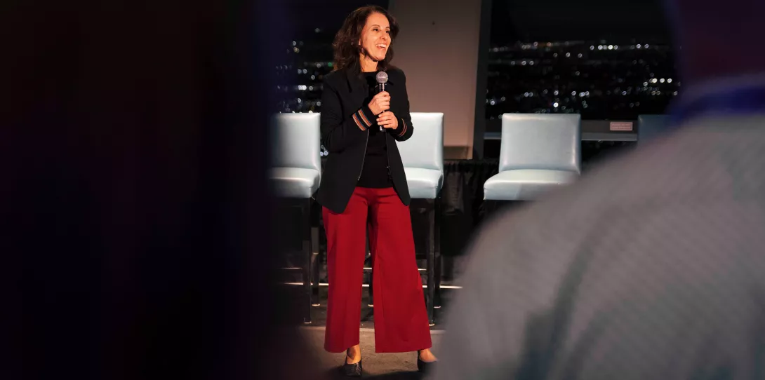 Bosch EVP Fedra Ribeiro talking on stage