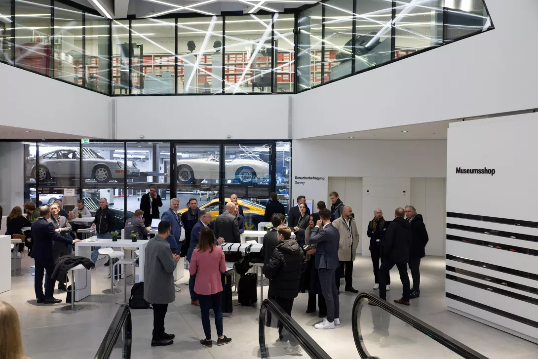 Porsche Consulting Construction Lounge 2024