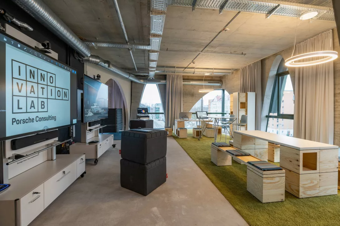 Gli spazi i co-creazione nell’Innovation Lab di Porsche Consulting a Berlino