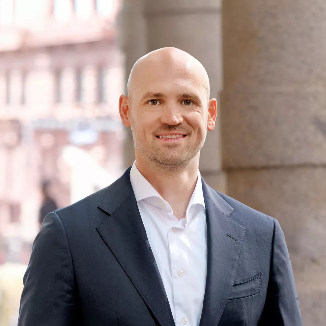 Dr. Roman Hipp, Senior Partner at the Porsche Consulting top management consultancy, oversees the pharmaceutical and medical technology sectors as Global Head Life Sciences.