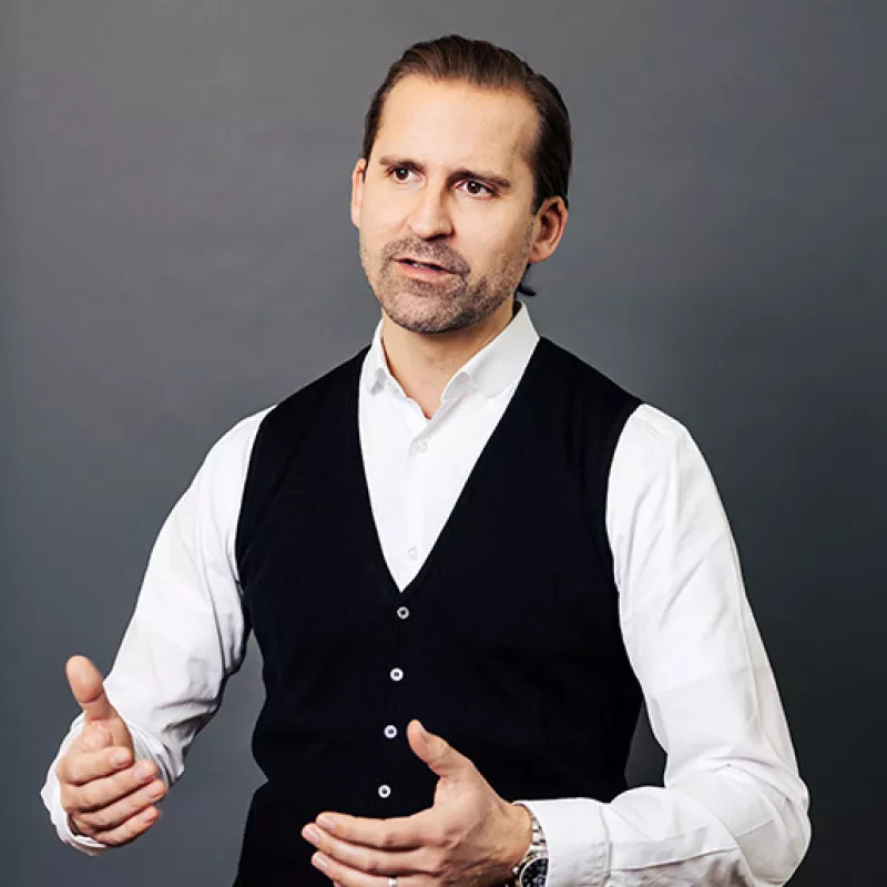 Henrik Heinz, Head of Brand and Sales at Porsche Consulting